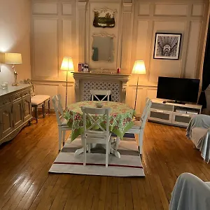 Apartment Eglantine Centre Historique De, Dinan